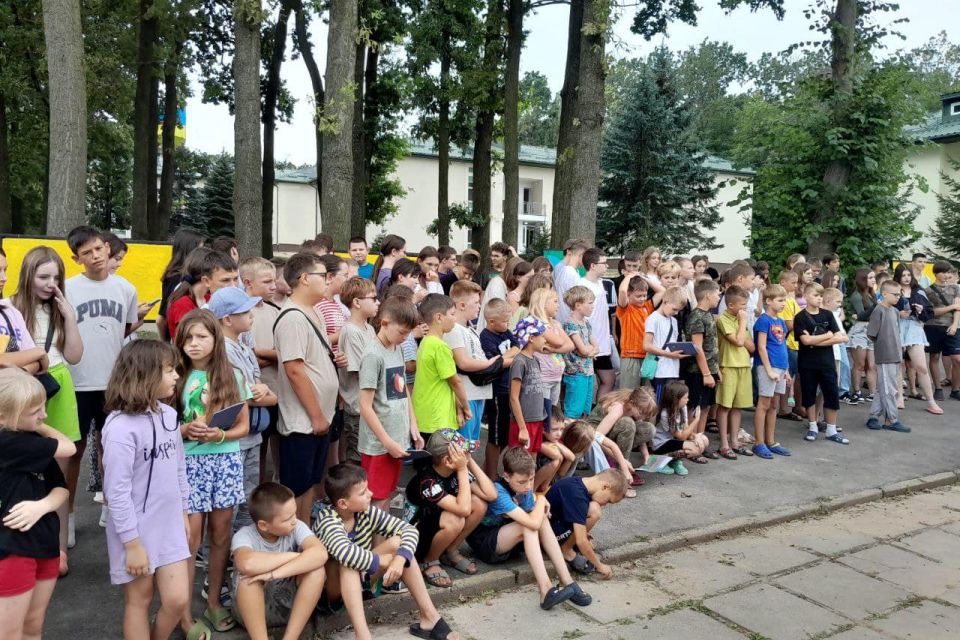 Ціна на дитячі табори на Хмельниччині: де та які умови